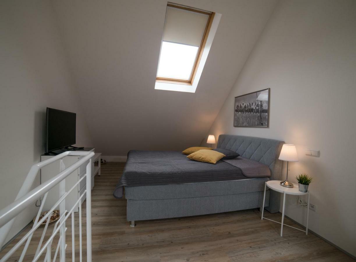 Maisonette Apartment Am Bahnhof - Adults Only Innsbruck Exterior foto
