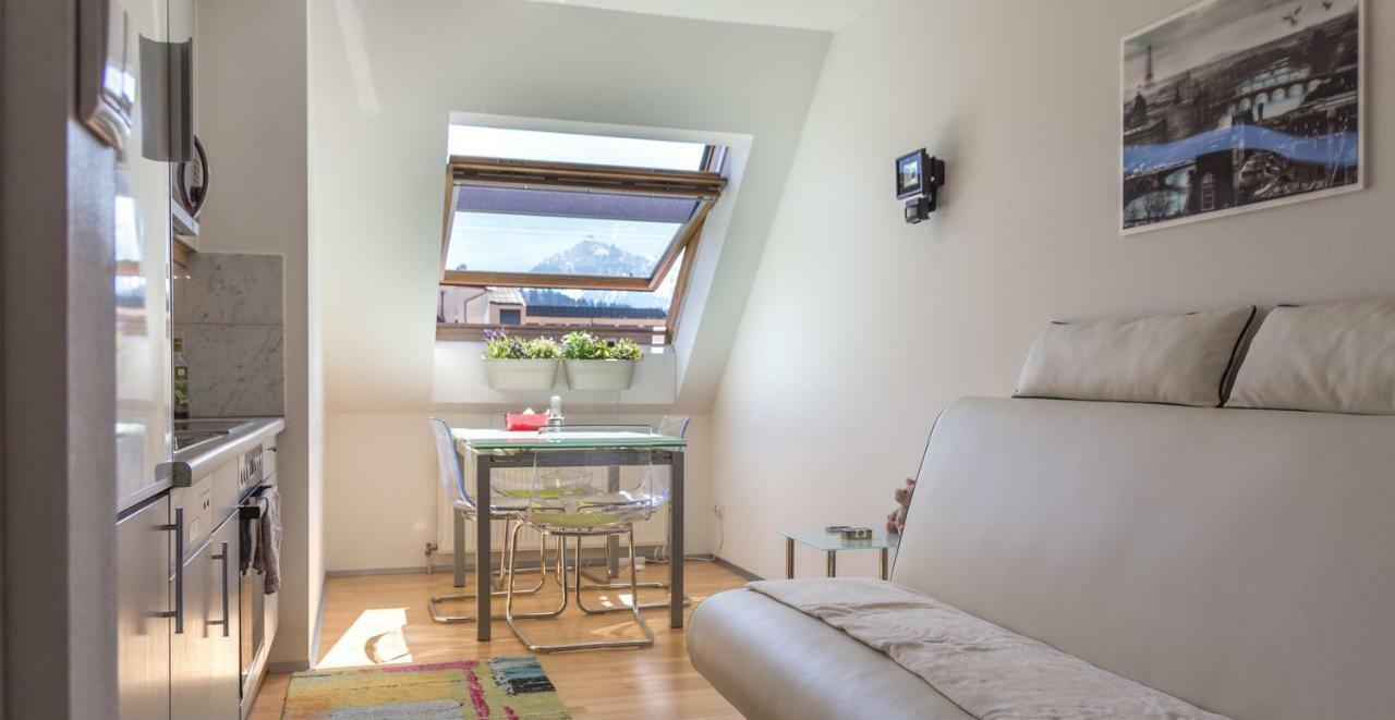 Maisonette Apartment Am Bahnhof - Adults Only Innsbruck Exterior foto